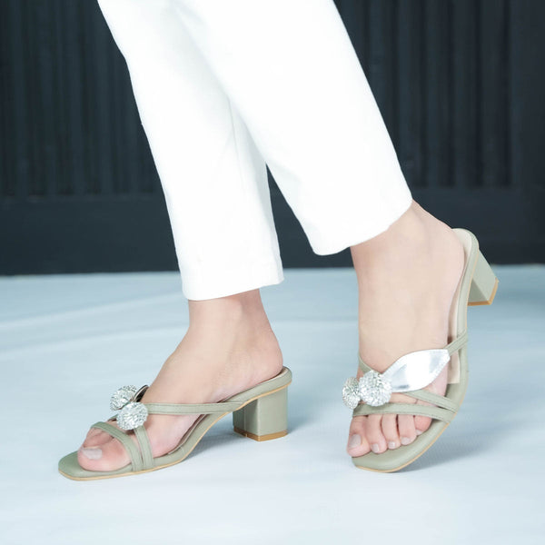 Floral Drama - Grey